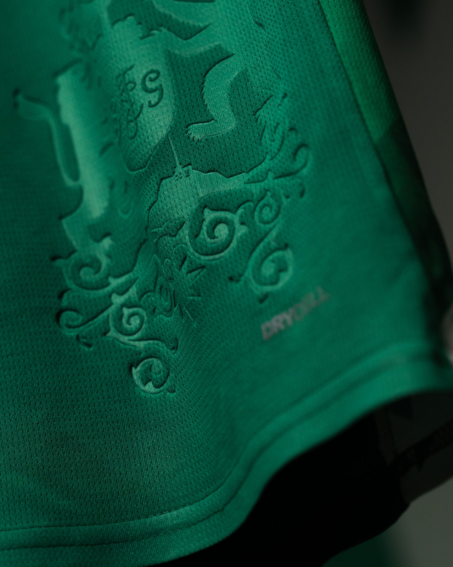 heimtrikot-minikit-25/26-trikot