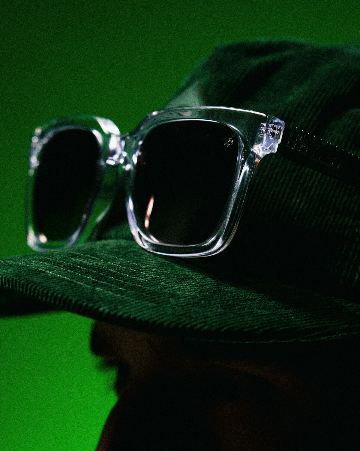 sonnenbrille-1969-transparent-accessoires